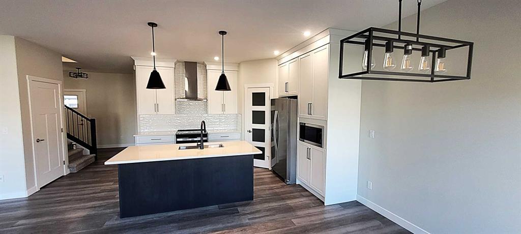 49 Emmett Crescent Red Deer Alberta T4P 3G8 Evergreen Home For Sale