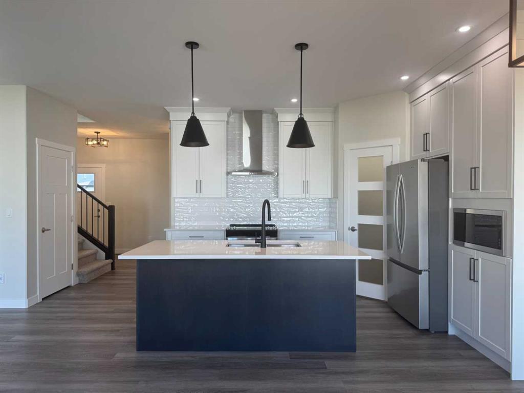 49 Emmett Crescent Red Deer Alberta T4P 3G8 Evergreen Home For Sale