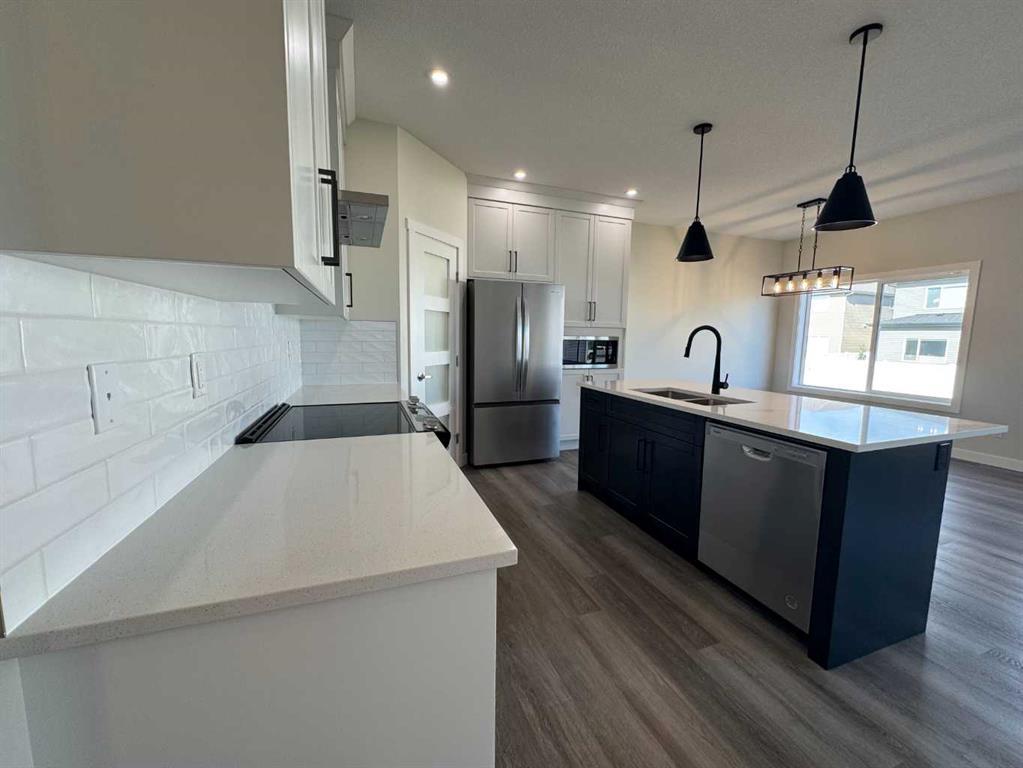 49 Emmett Crescent Red Deer Alberta T4P 3G8 Evergreen Home For Sale