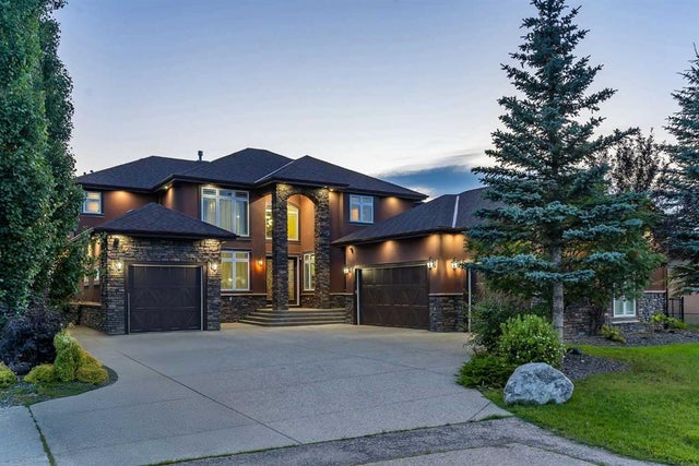 Photo for MLS®# A2243988 - home for sale at 989 East Lakeview Road, East Chestermere, Chestermere Alberta