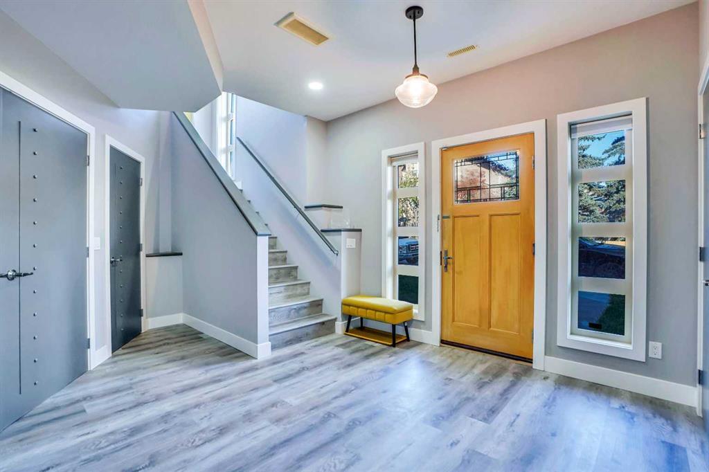 4735 17 Avenue Northwest, Calgary – Residential Detached Listing Photo 8