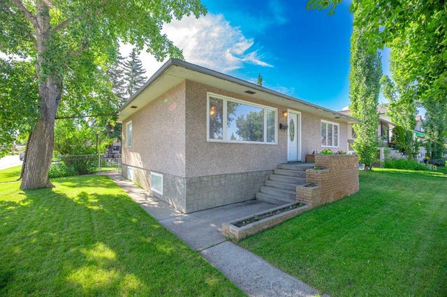1141 43 Street Sw, Calgary