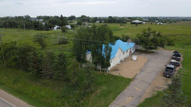 406 Fox Lake Trail, Hanna