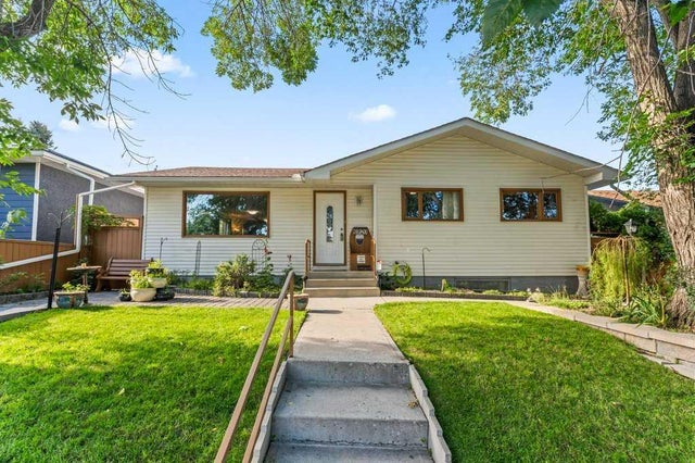 Residential Home for Sale in Calgary, Alberta