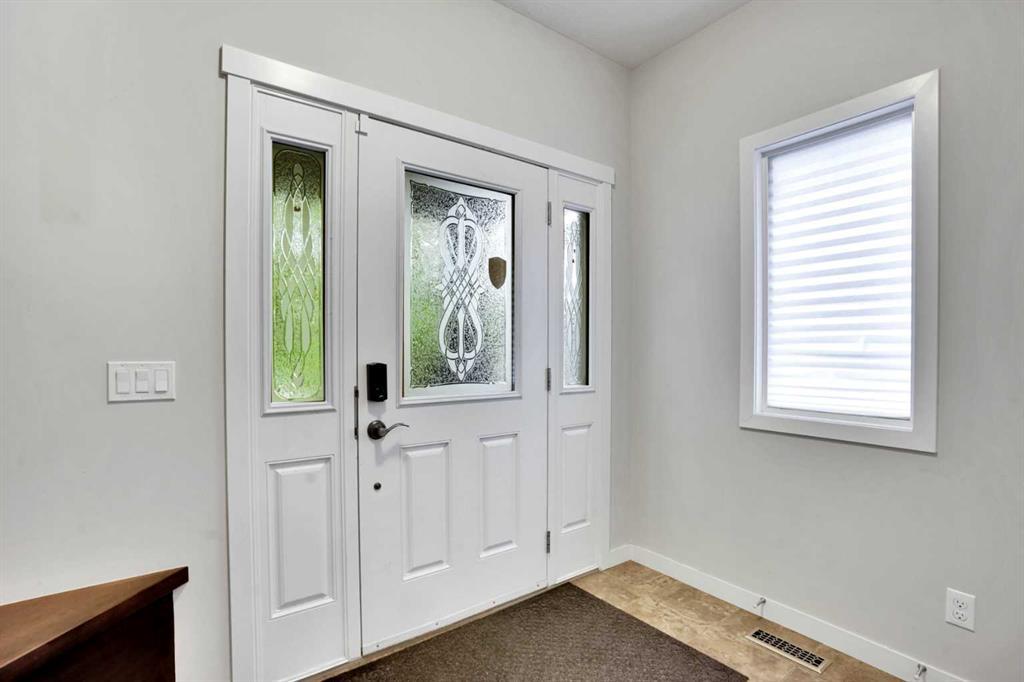 16 Silverado Skies Lane Southwest, Calgary – Residential Detached Listing Photo 2