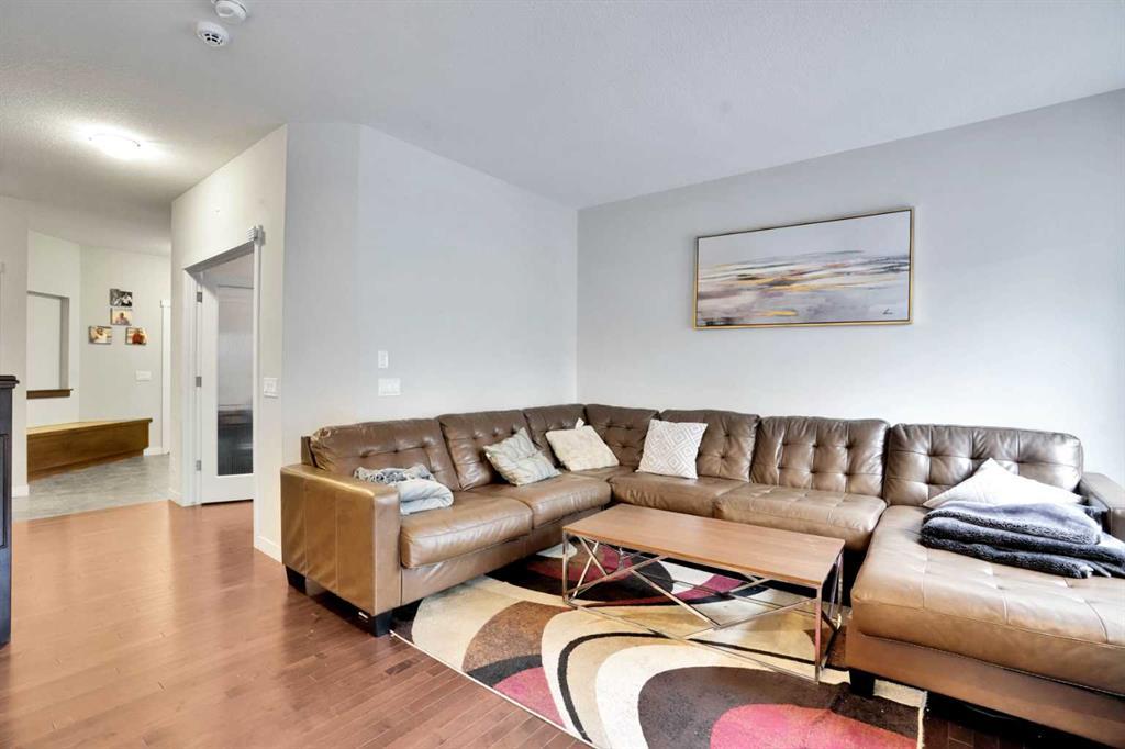 16 Silverado Skies Lane Southwest, Calgary – Residential Detached Listing Photo 5