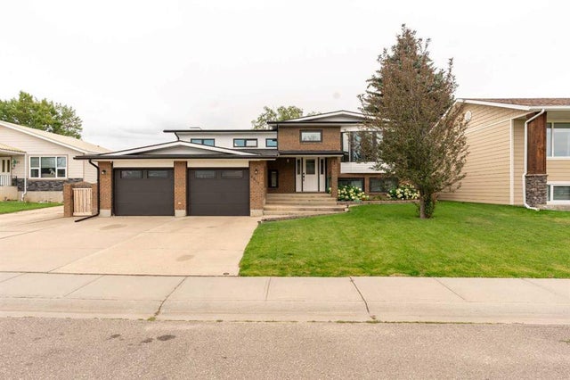 6017 57 Street, Taber
