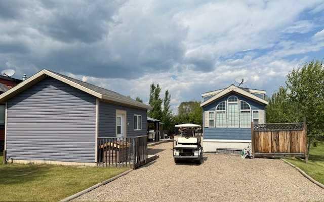 1123 Oak Avenue, Lac des Isles