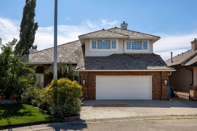 21 Douglas Woods Manor Se, Calgary