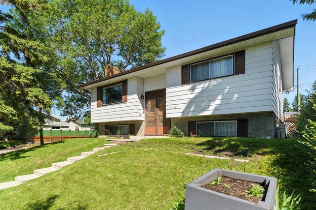Calgary Home for Sale: Residential Listing in Marlborough Park