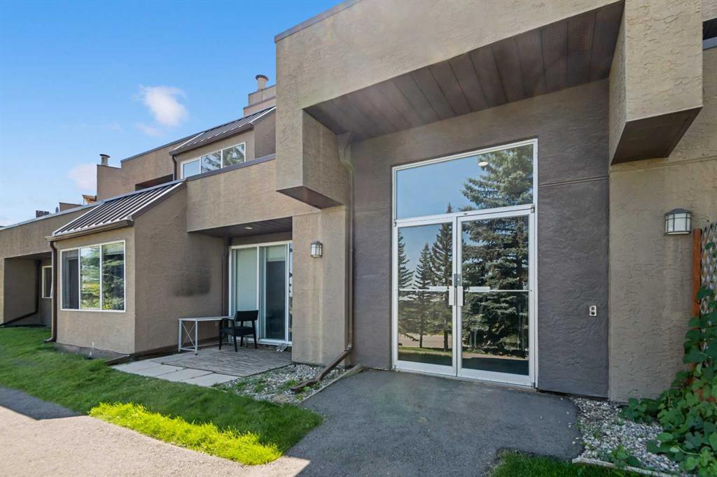 4, 218 Village Terrace Sw, Calgary