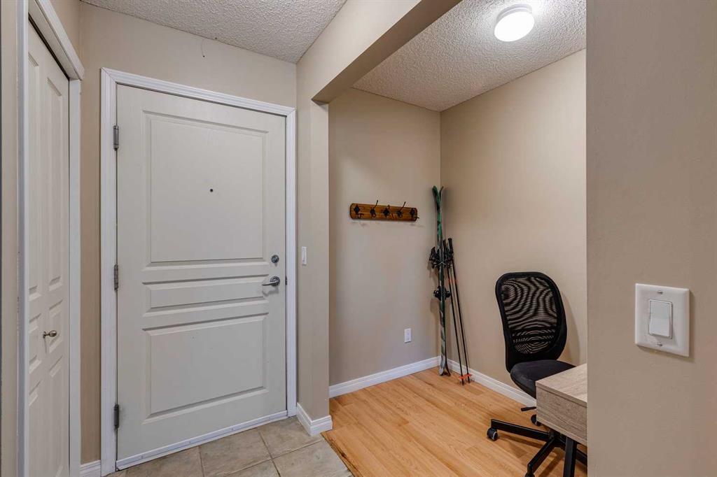 329, 22 Richard Place Southwest, Calgary – Residential Apartment Listing Photo 4