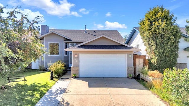 77 Duval Crescent, Red Deer