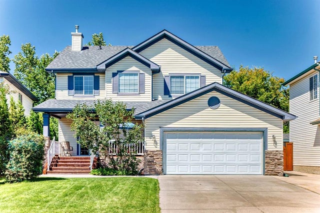 Chestermere Home for Sale: Residential Listing in West Creek