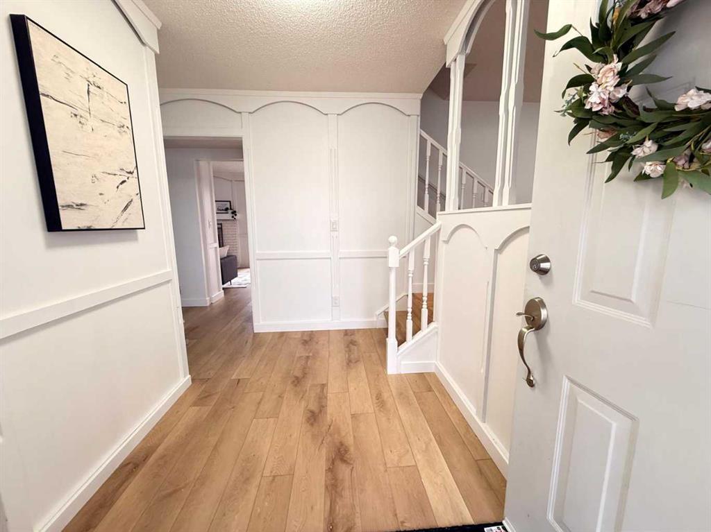 5632 Dalhousie Drive Northwest, Calgary – Residential Detached Listing Photo 5