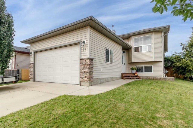 57 Pine Crescent, Blackfalds