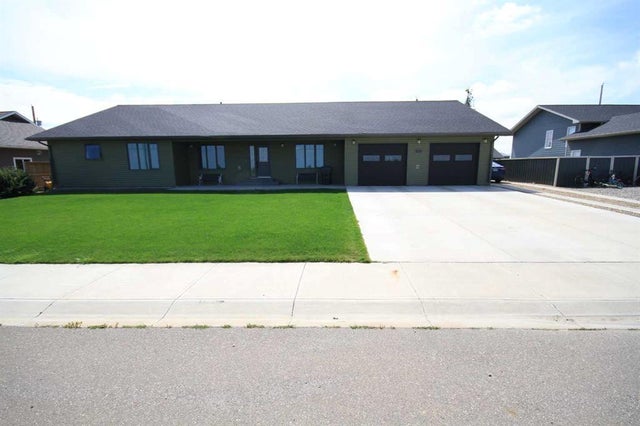 212 3 Street N, Grassy Lake