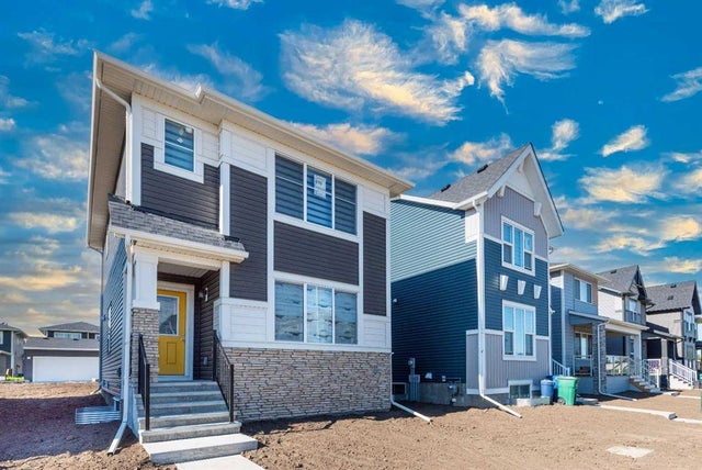 840 Midtown Drive, Airdrie