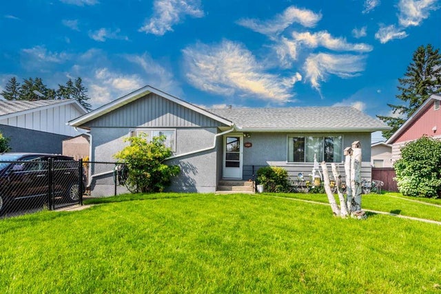 Calgary Real Estate: Residential Property for Sale in Forest Heights