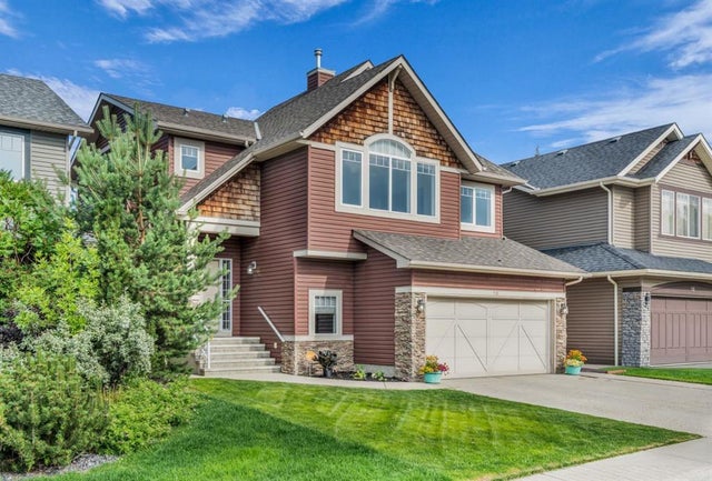 Calgary Home for Sale: Residential Listing in Cougar Ridge