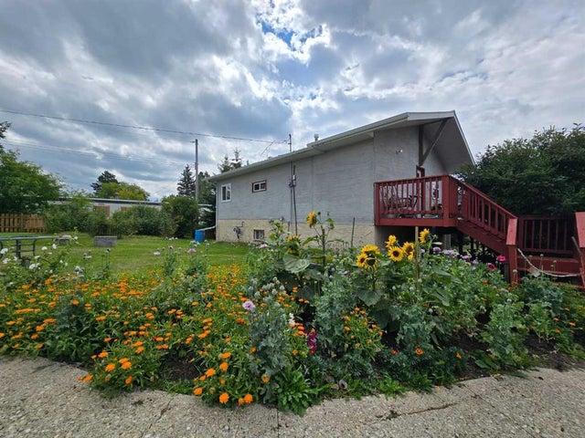 109 Main Street,, 57115 Range Road 80, Rochfort Bridge