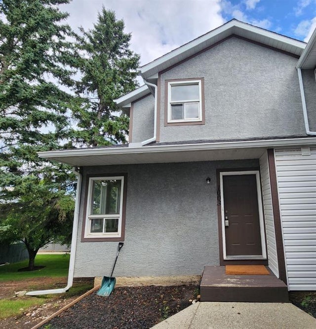 Photo for MLS®# A2245567 - home for sale at 1003 Signal Hill Green Southwest, Signal Hill, Calgary Alberta