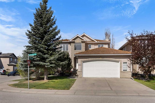 Photo for MLS®# A2245610 - home for sale at 3 Hampstead Hill Northwest, Hamptons, Calgary Alberta