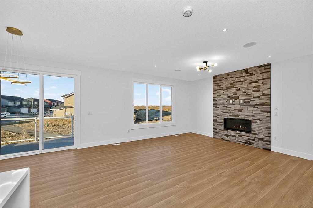 65 Lake Estate Circle, Strathmore – Residential Detached Listing Photo 11