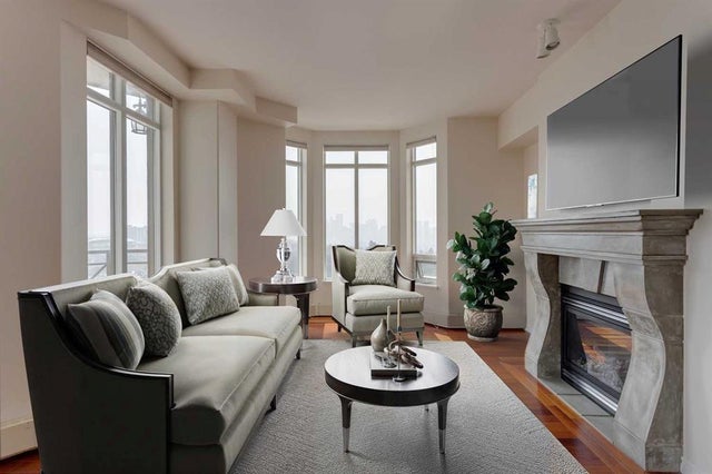 Calgary Real Estate: Residential Property for Sale in Hounsfield Heights/Briar Hill