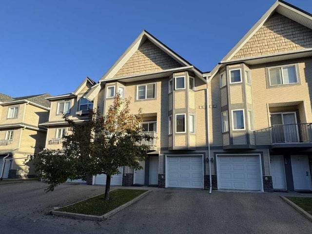 143 Cedarwood Lane Sw, Calgary