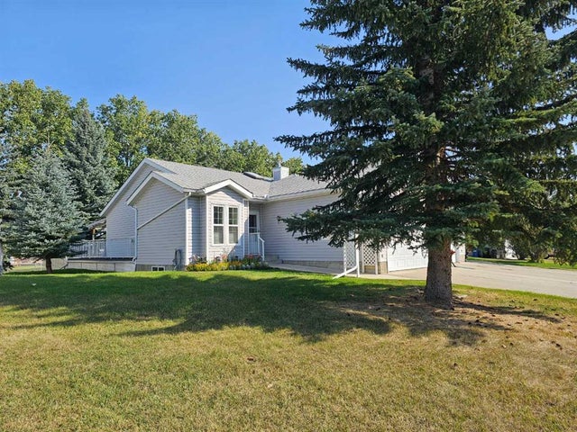 2604 26 Street, Nanton