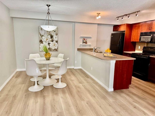 214 Mckenzie Towne Lane Se, Calgary