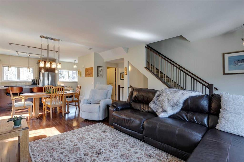 303 Valley Ridge Manor Northwest, Calgary – Residential Row/Townhouse Listing Photo 20