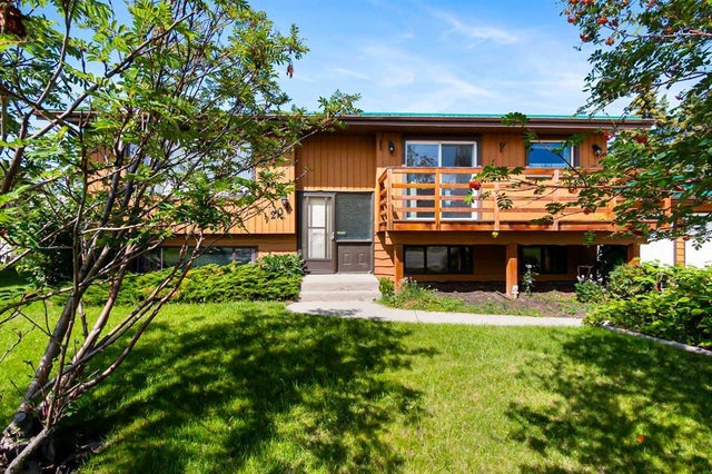 204 Silverthorn Close, Olds
