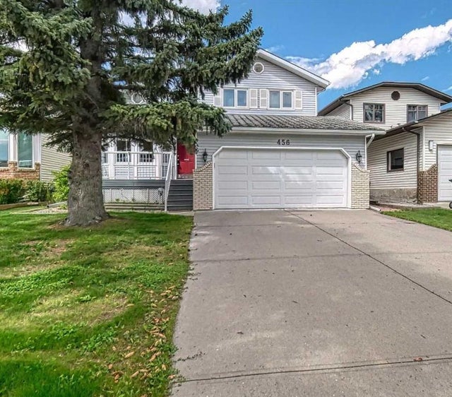 456 Hawkhill Place Nw, Calgary