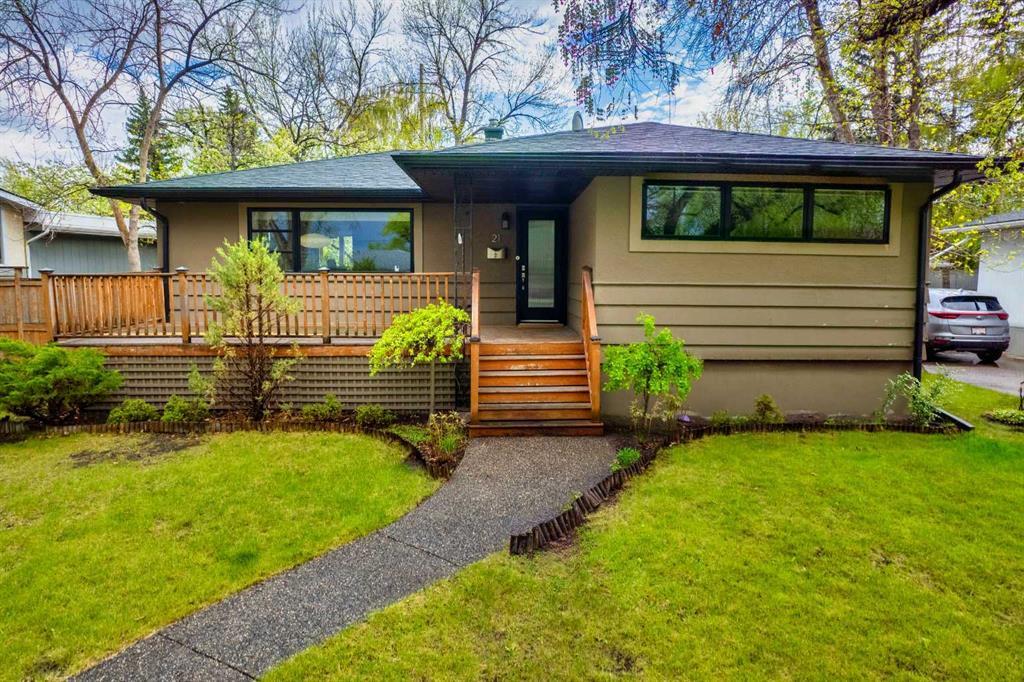 Calgary Home for Sale: Residential Listing in Meadowlark Park