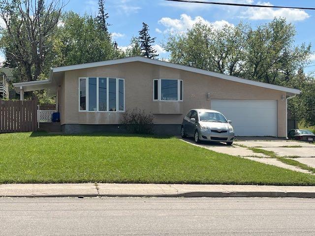 20 7 Avenue W, Cardston