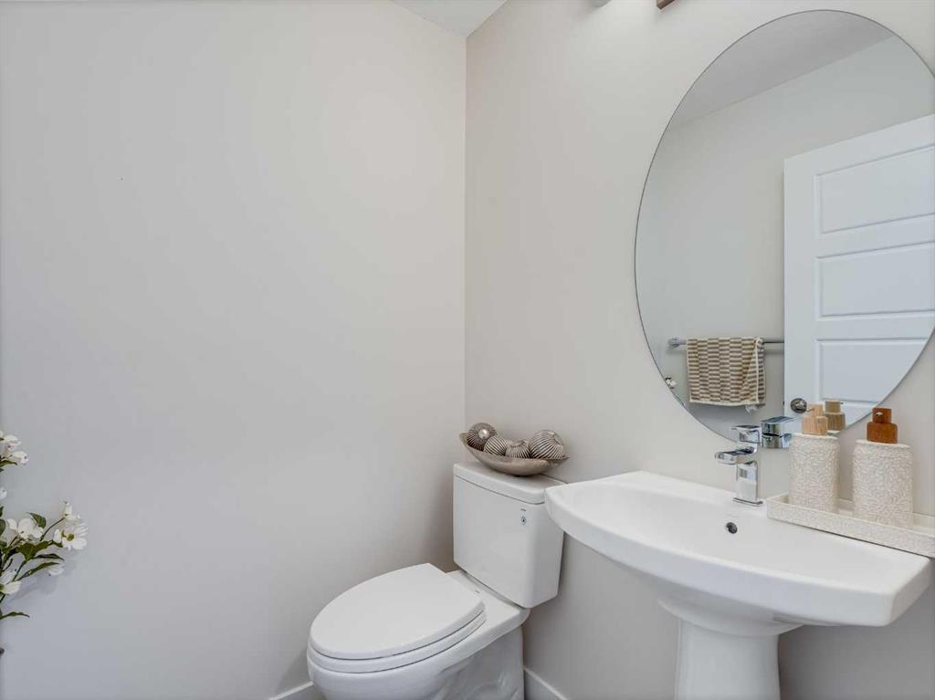 235 Aquila Way Northwest, Calgary – Residential Detached Listing Photo 17