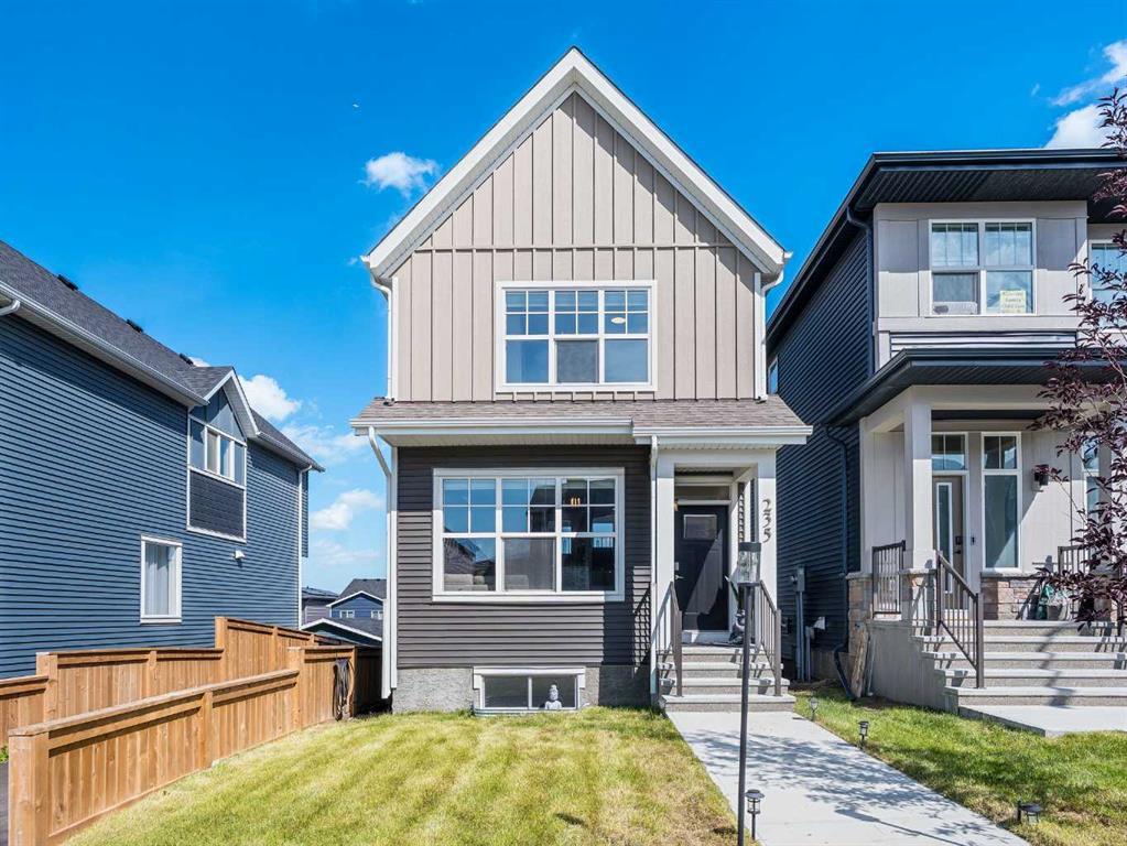 235 Aquila Way Northwest, Calgary – Residential Detached Listing Photo 2