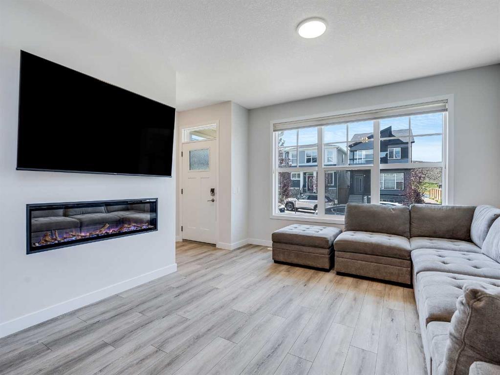 235 Aquila Way Northwest, Calgary – Residential Detached Listing Photo 6