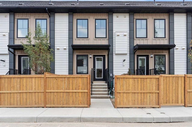 114, 40 Livingston Parade Ne, Calgary
