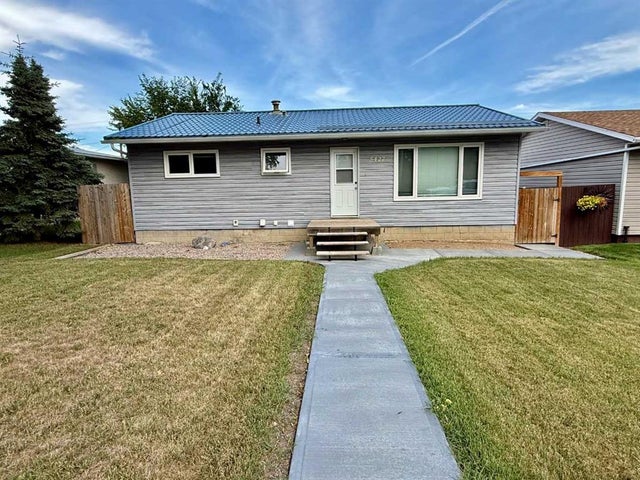 5427 49 Street, Provost
