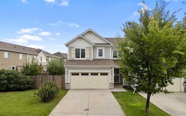 Chestermere Real Estate: Residential Property for Sale in Lakepointe