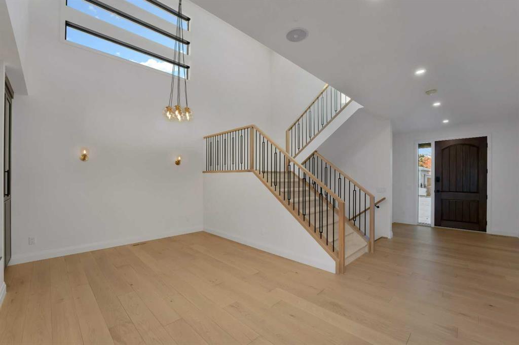 3511 34 Avenue Southwest, Calgary – Residential Detached Listing Photo 3