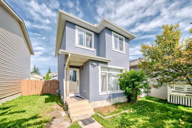 7 Martinview Crescent, Calgary