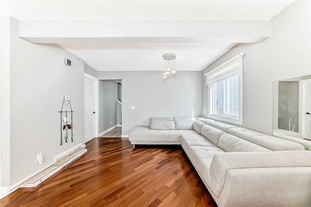 7 Martinview Crescent, Calgary – Residential Detached Listing Photo 13