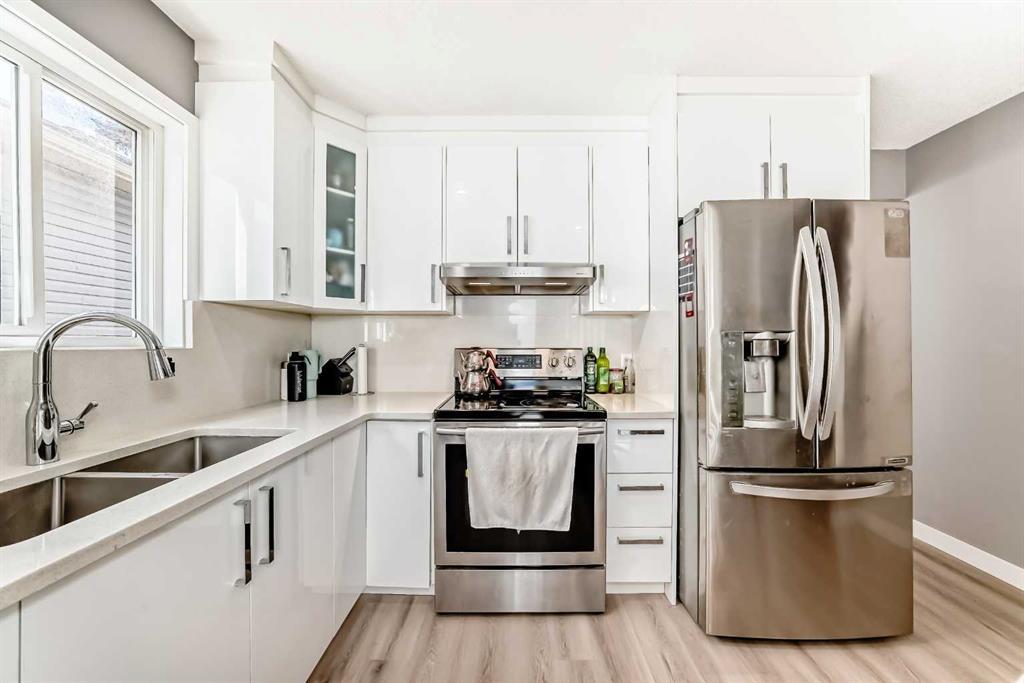 7 Martinview Crescent, Calgary – Residential Detached Listing Photo 4