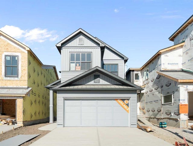 136 Lucas Gardens Nw, Calgary