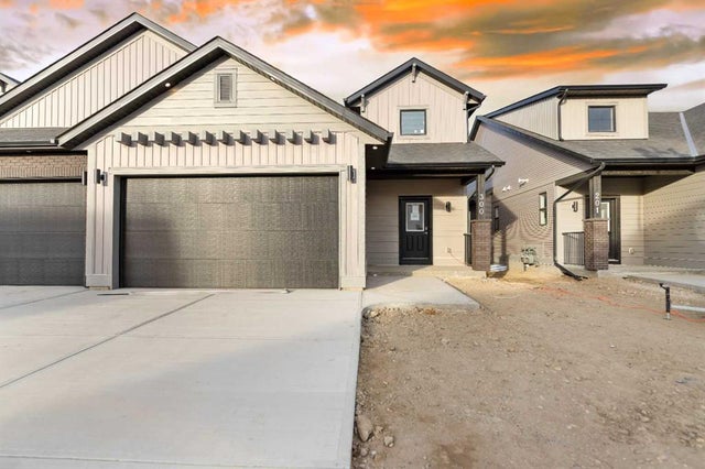 300, 15 Coopersfield Link Sw, Airdrie
