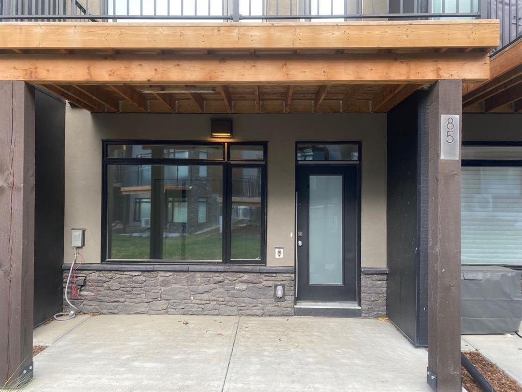 85 Royal Elm Green Northwest, Calgary – Residential Row/Townhouse Listing Photo 2